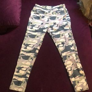 Pink Camo Monroe Leggings